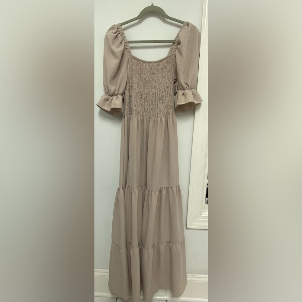 Short sleeve square neck Paige ruffle maxi flowy dress